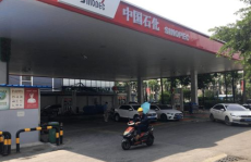 南宁加油站小姐姐多少钱,收费金额成焦点